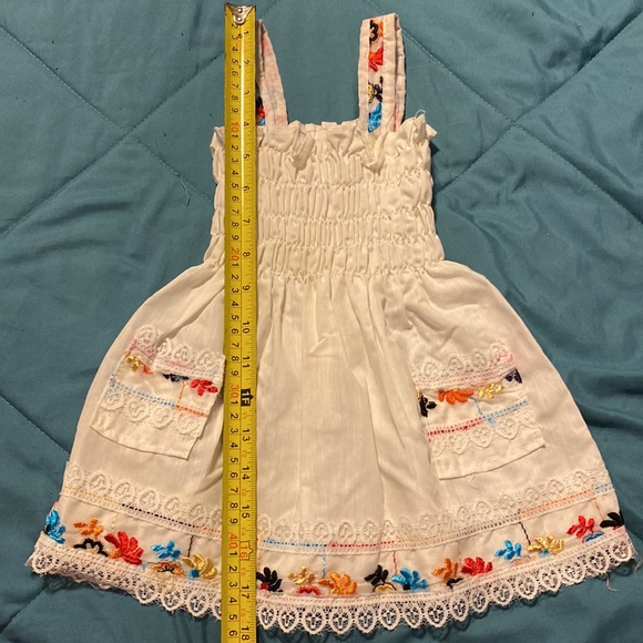 Handmade little girls white flower dress - Picture 7 of 8